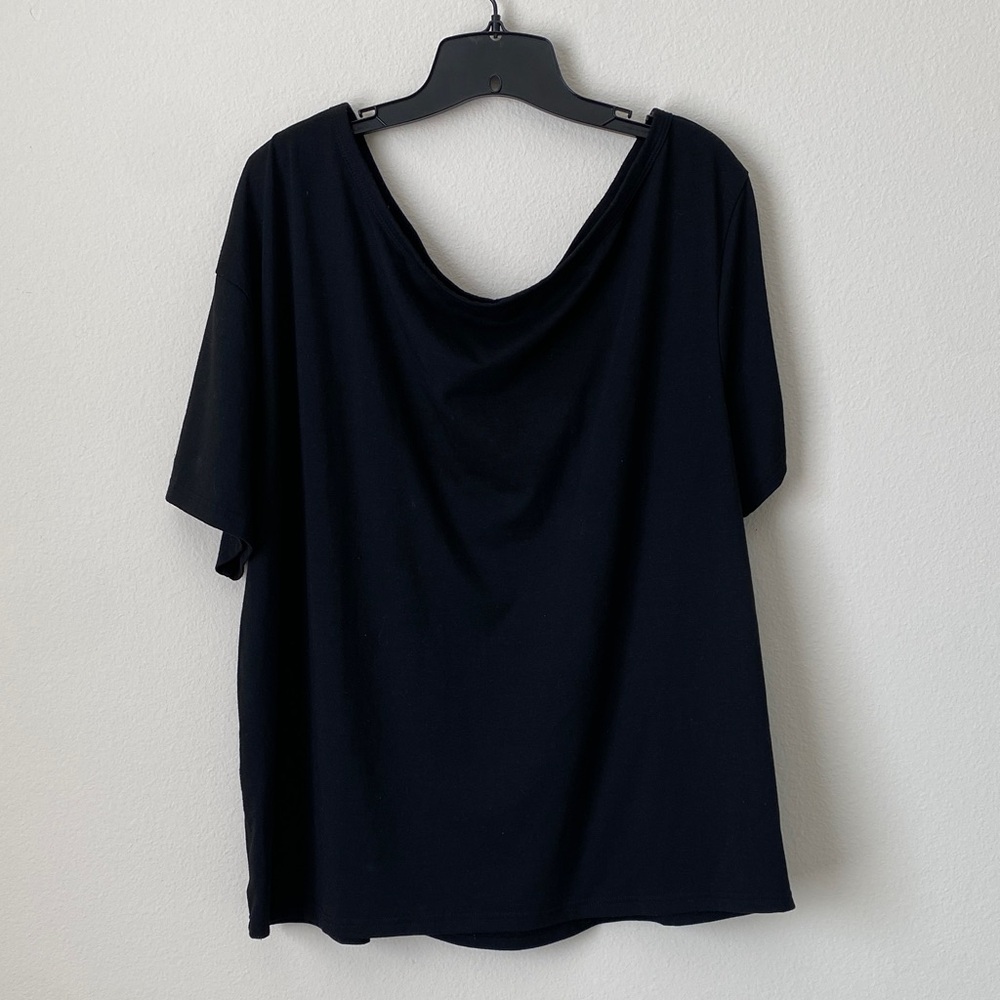 Elegant Black Short Sleeve Women's Tee